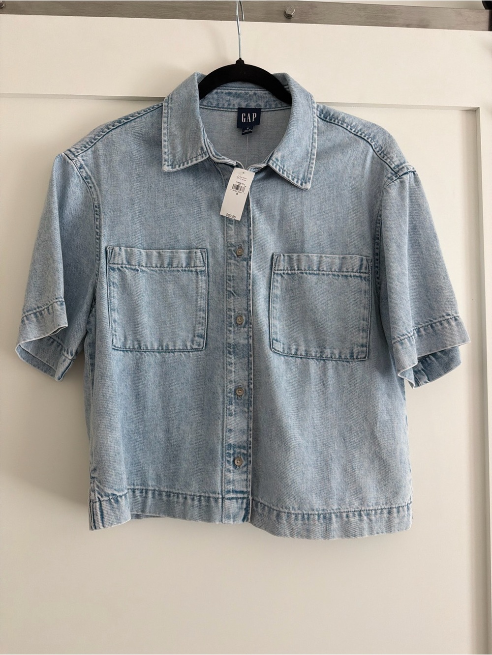 GAP Light Wash Denim Short-Sleeve Button-Up Shirt